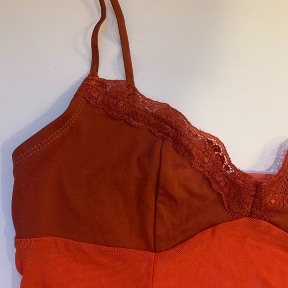 Adorable Cropped Orange Lace & Mesh Tank Size Large 🐅 - Picture 3 of 5